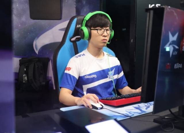 浙江绿城 浙江绿城